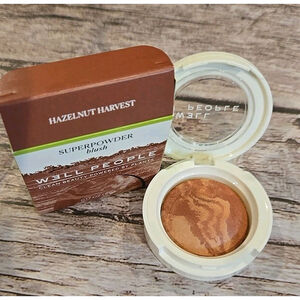 Well People Superpowder Blush Powder, Hydrating Powder Hazelnut Harvest New(153)